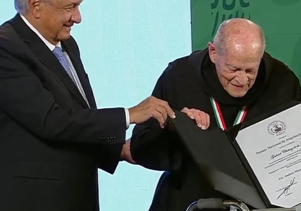 PREMIO NACIONAL DE ARQUITECTURA A FRAY GABRIEL CHÁVEZ